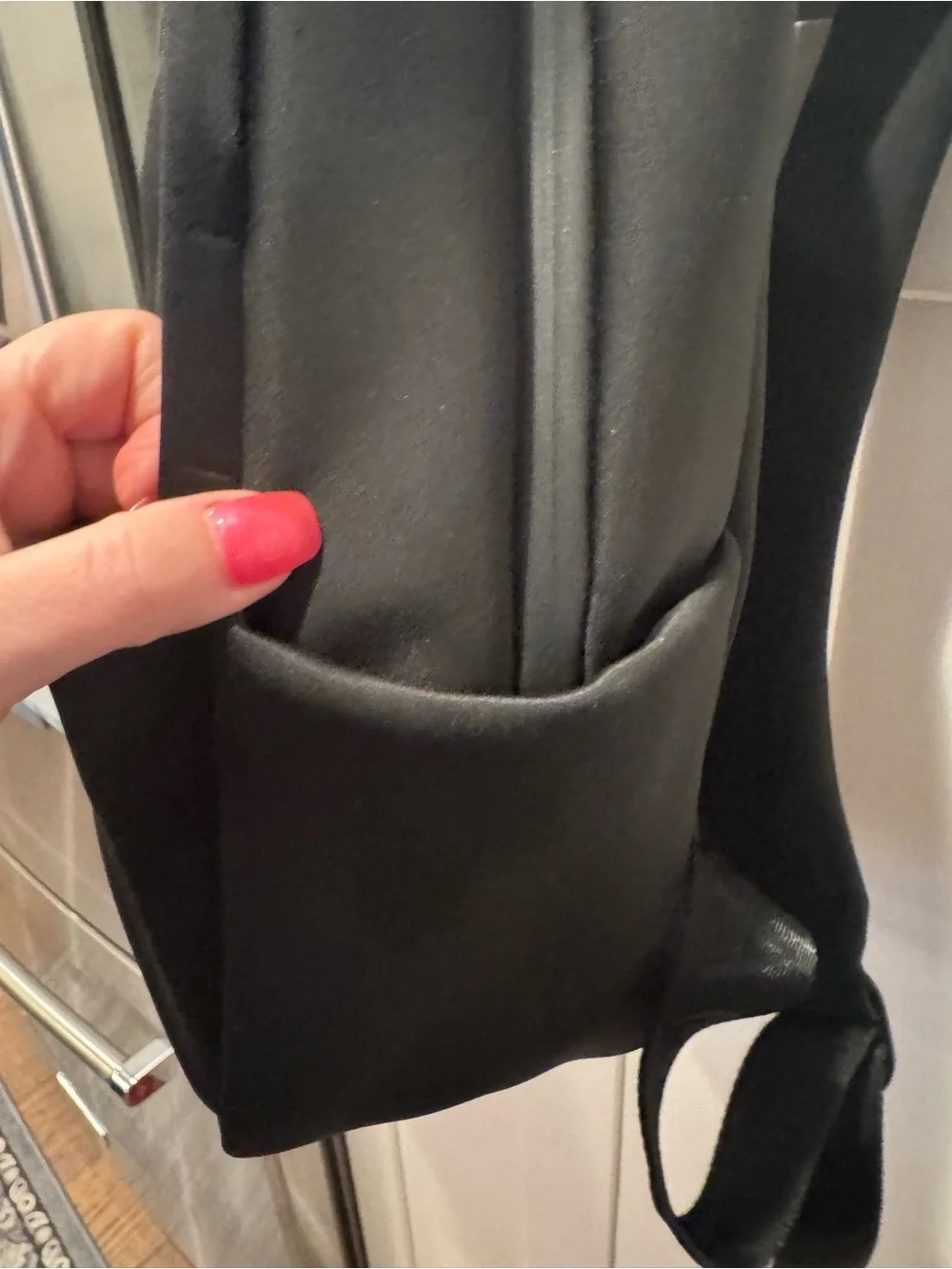 Thacker sleek black